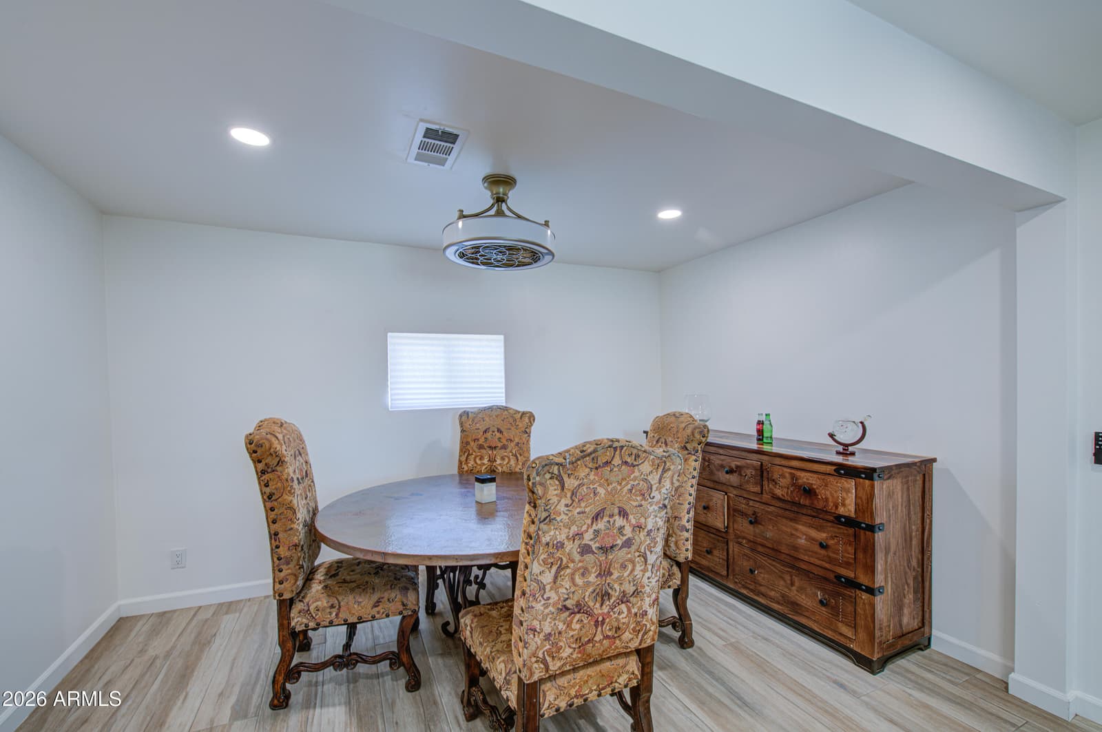 547 W Mahoney Avenue, Mesa, AZ 85210 — photo 14 of 44