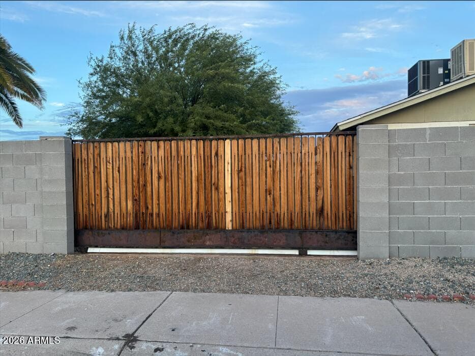 5650 W Sunnyslope Lane, Glendale, AZ 85302 — photo 28 of 28
