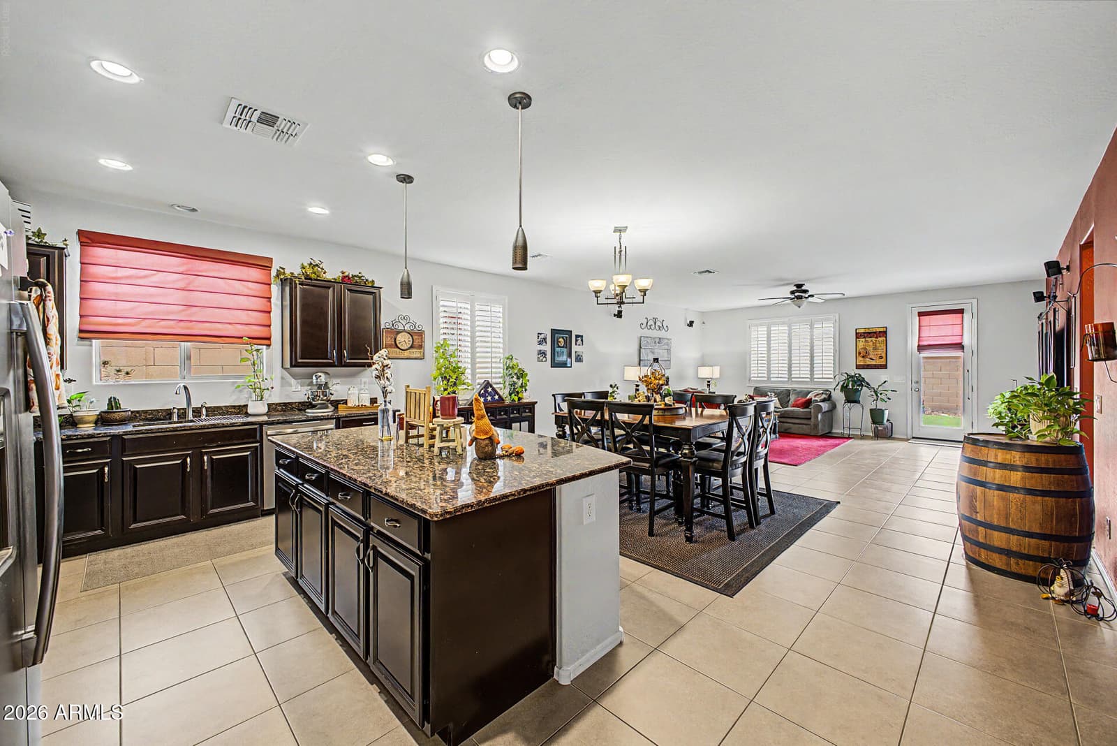 10231 W Levi Drive, Tolleson, AZ 85353 — photo 4 of 36