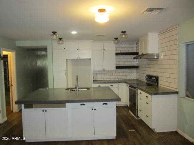 11613 W Duran Avenue, Youngtown, AZ 85363 — photo 3 of 13