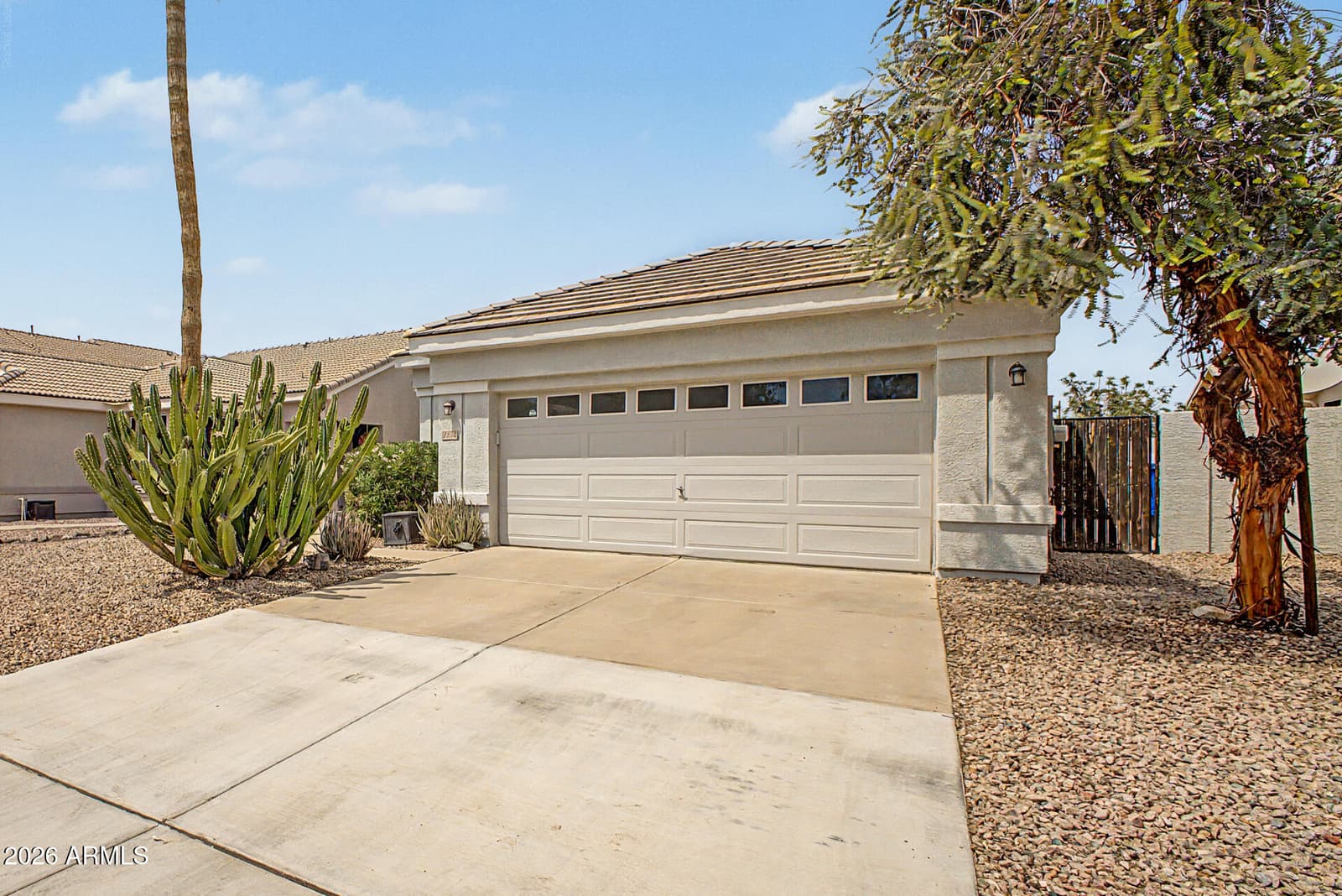 1532 E Shannon Street, Chandler, AZ 85225 — photo 4 of 28