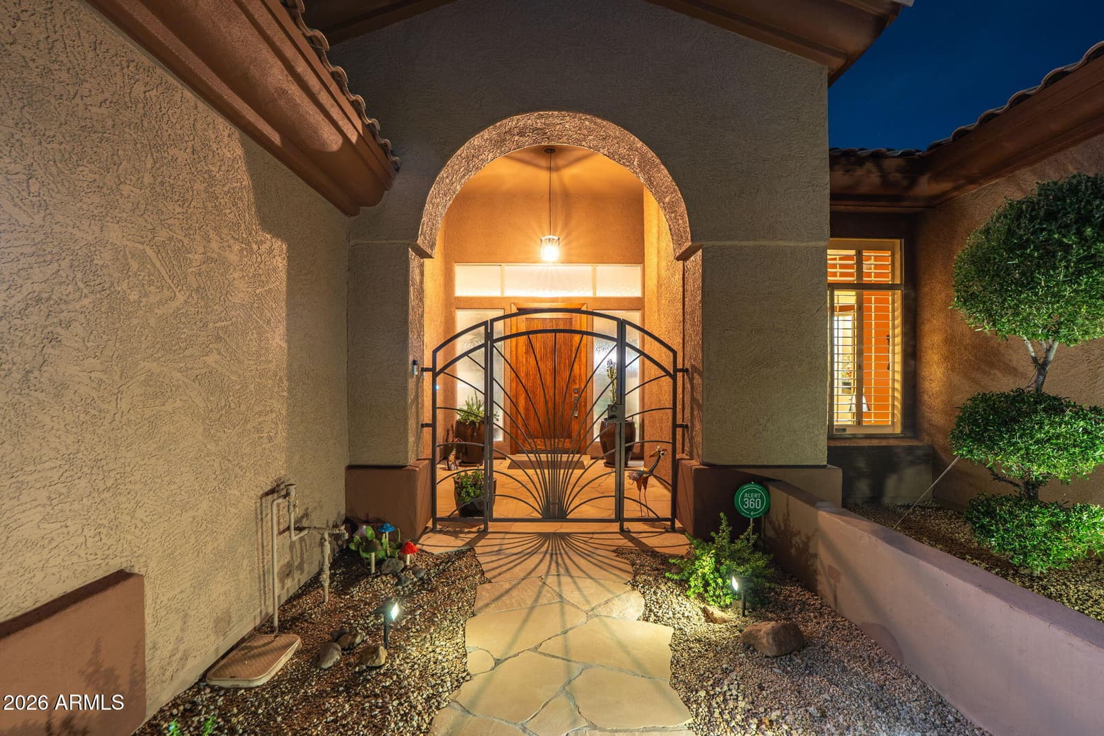 5565 W Pinnacle Hill Drive, Glendale, AZ 85310 — photo 8 of 109