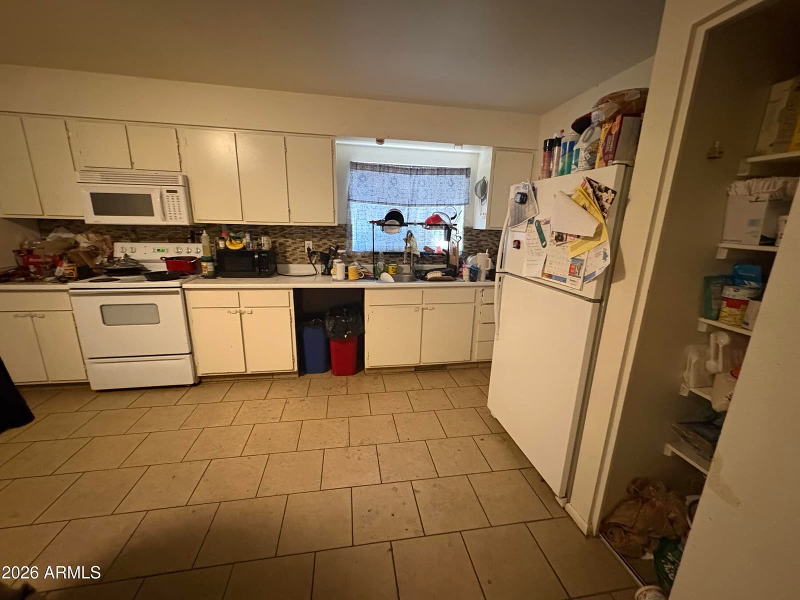 5826 N 70th Avenue, Glendale, AZ 85303 — photo 4 of 8