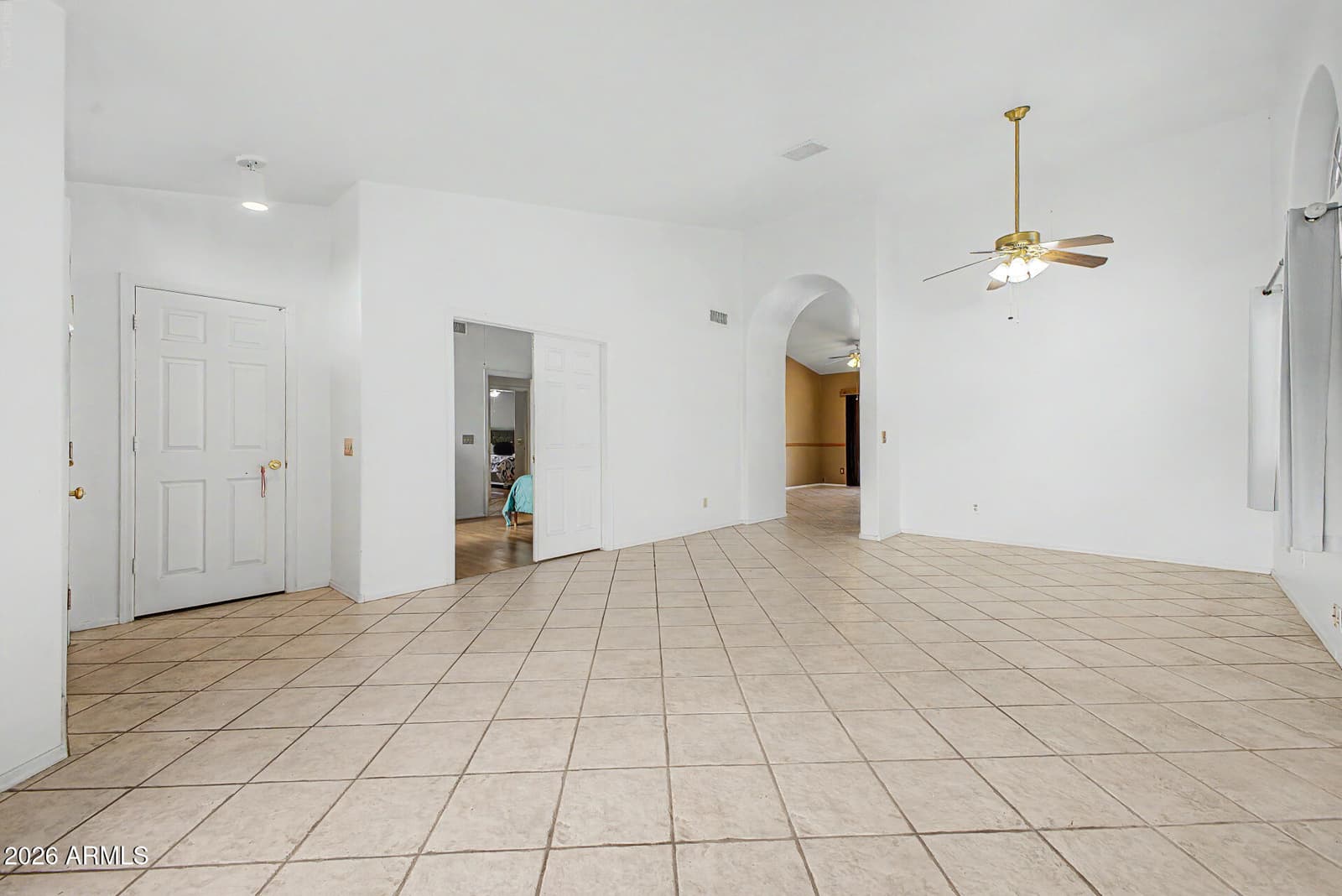 6234 N 88th Lane, Glendale, AZ 85305 — photo 9 of 34