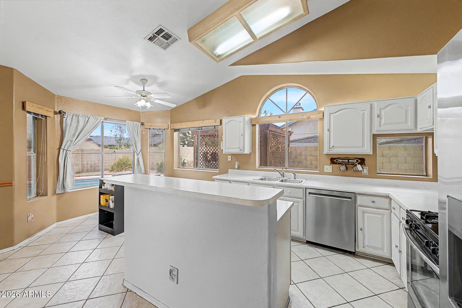 6234 N 88th Lane, Glendale, AZ 85305 — photo 14 of 34