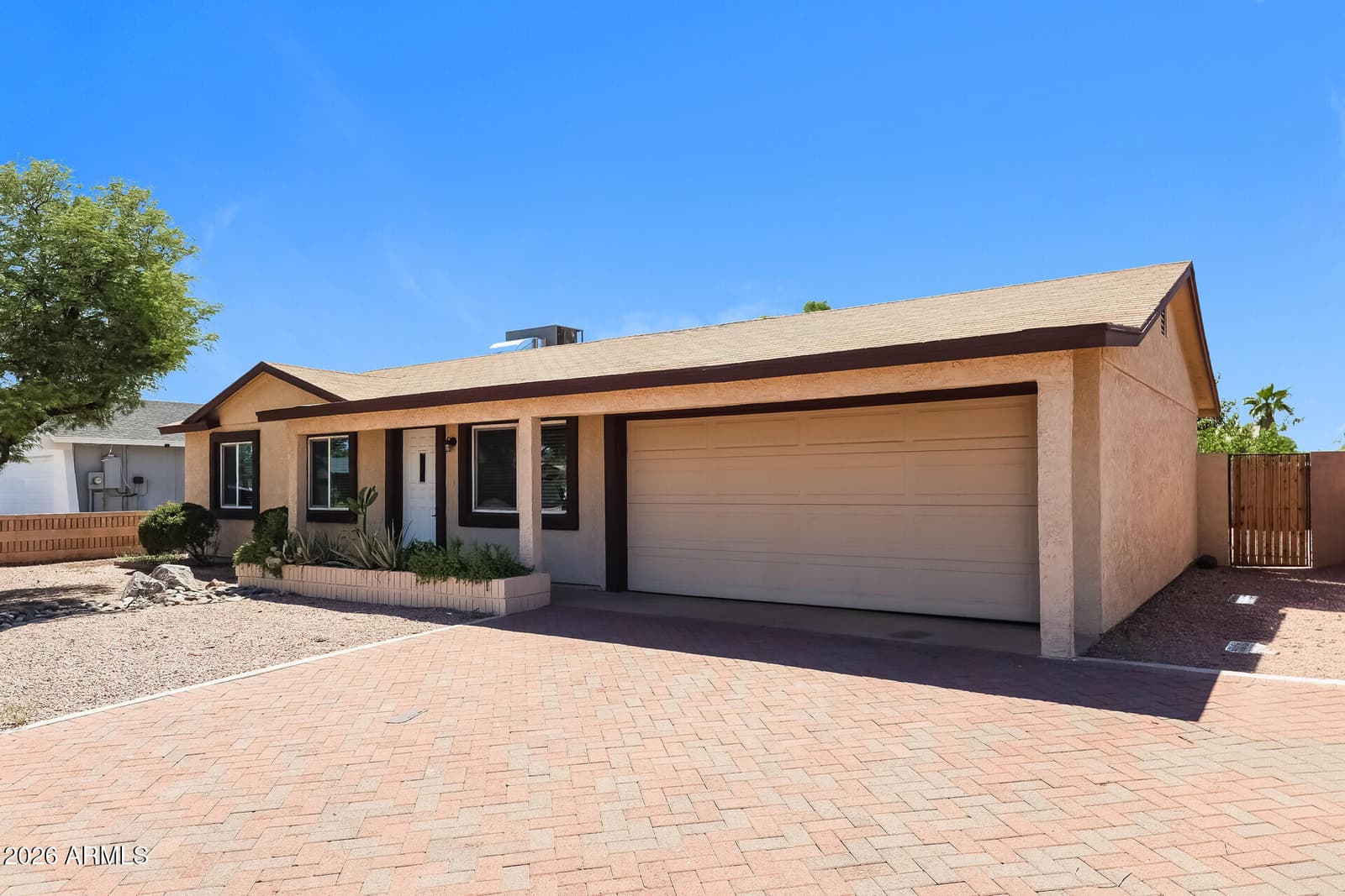 3429 E Blanche Drive, Phoenix, AZ 85032 — photo 3 of 23