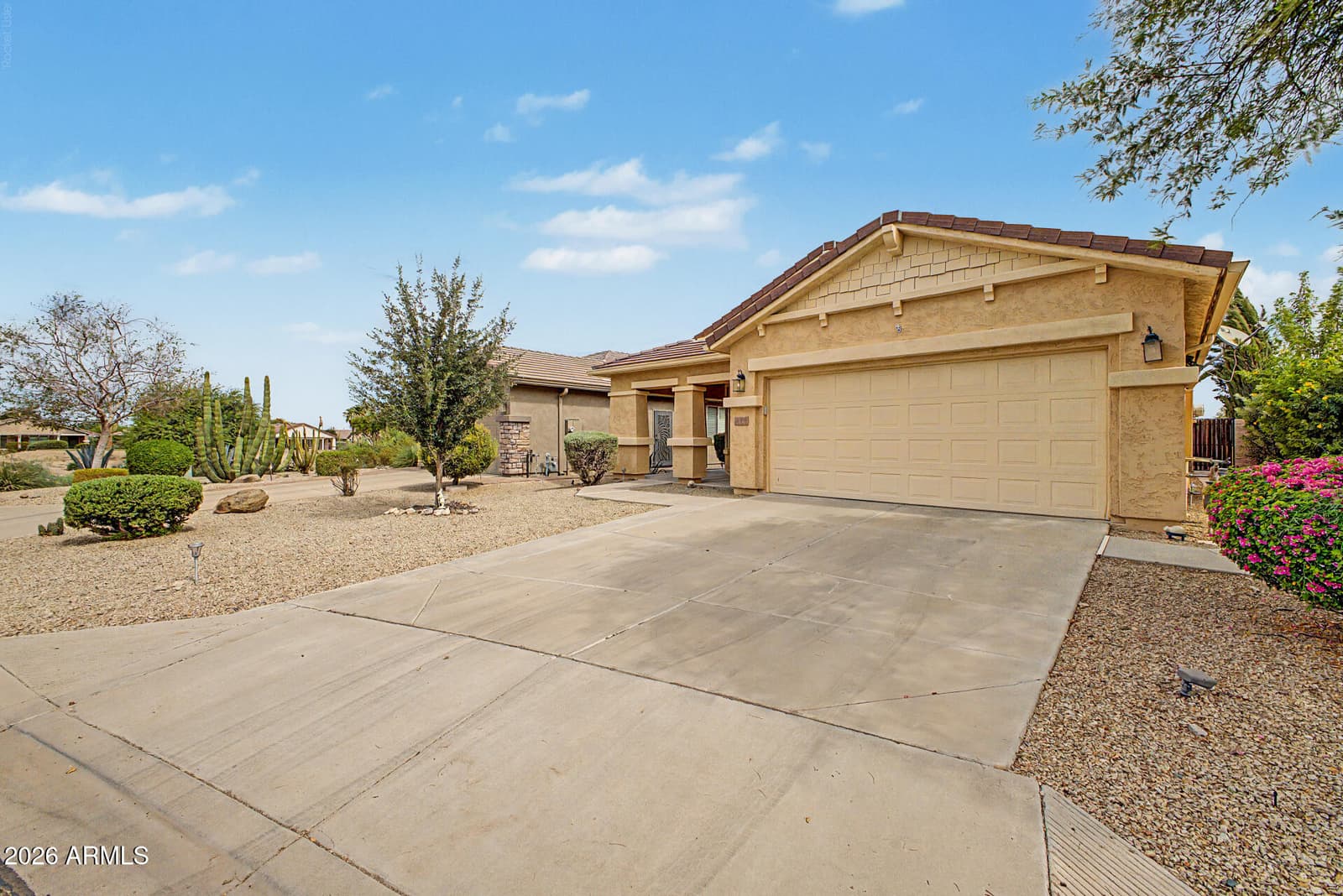 696 W Sundance Circle, San Tan Valley, AZ 85143 — photo 2 of 26
