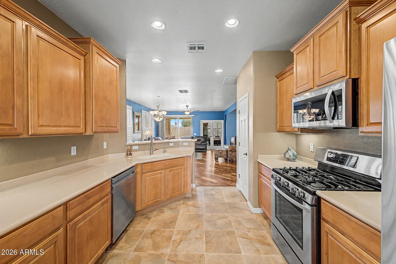 696 W Sundance Circle, San Tan Valley, AZ 85143 — photo 9 of 26