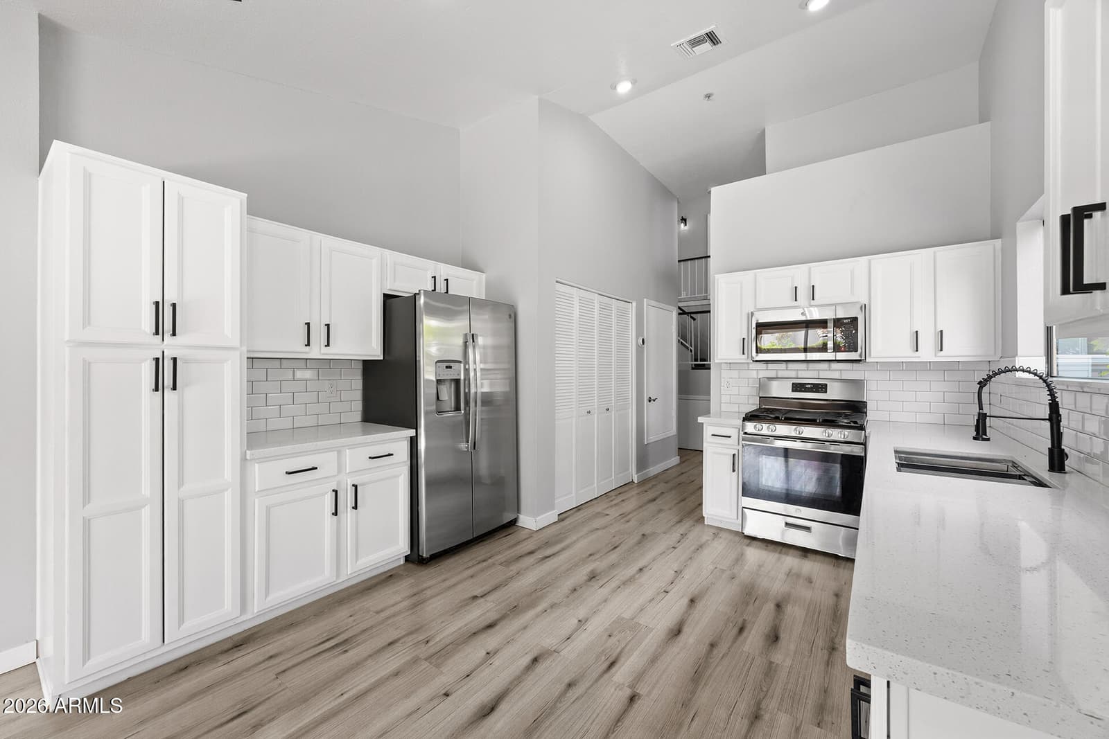 10359 E Davenport Drive, Scottsdale, AZ 85260 — photo 1 of 31