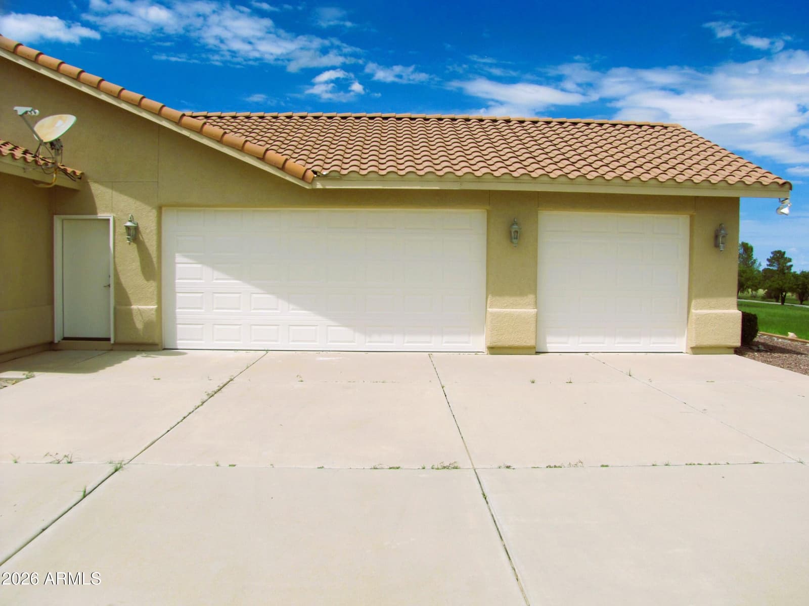 9292 S Lippizan Place, Hereford, AZ 85615 — photo 15 of 75