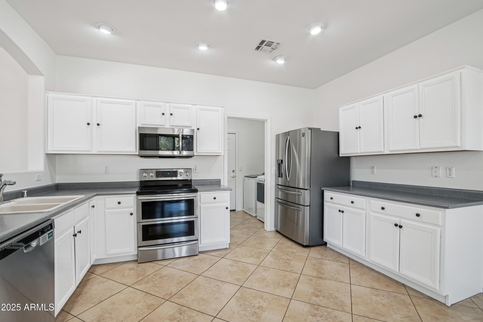 30263 N Bobcat Way, San Tan Valley, AZ 85143 — photo 16 of 69