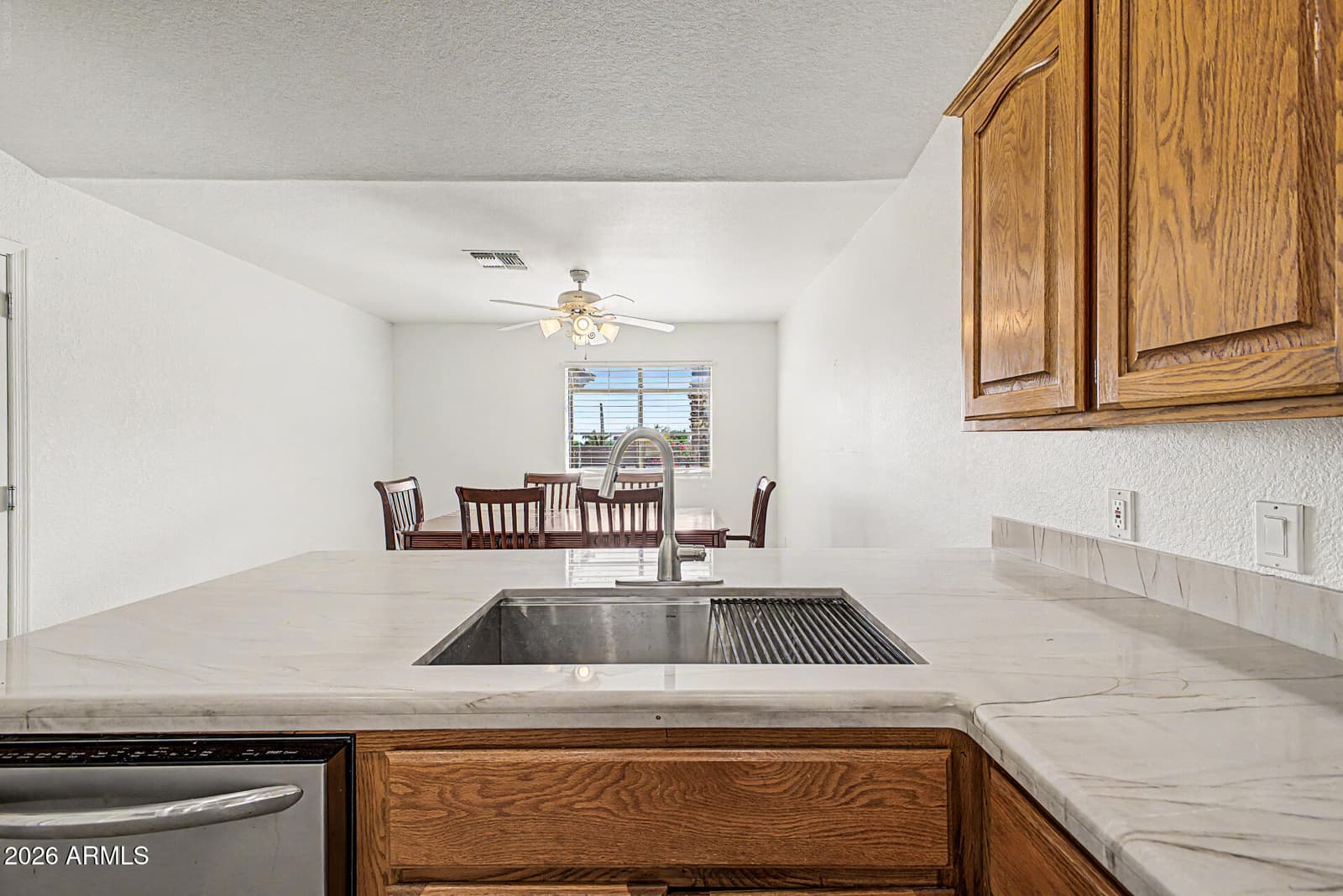 5674 E 3rd Avenue, Apache Junction, AZ 85119 — photo 15 of 41