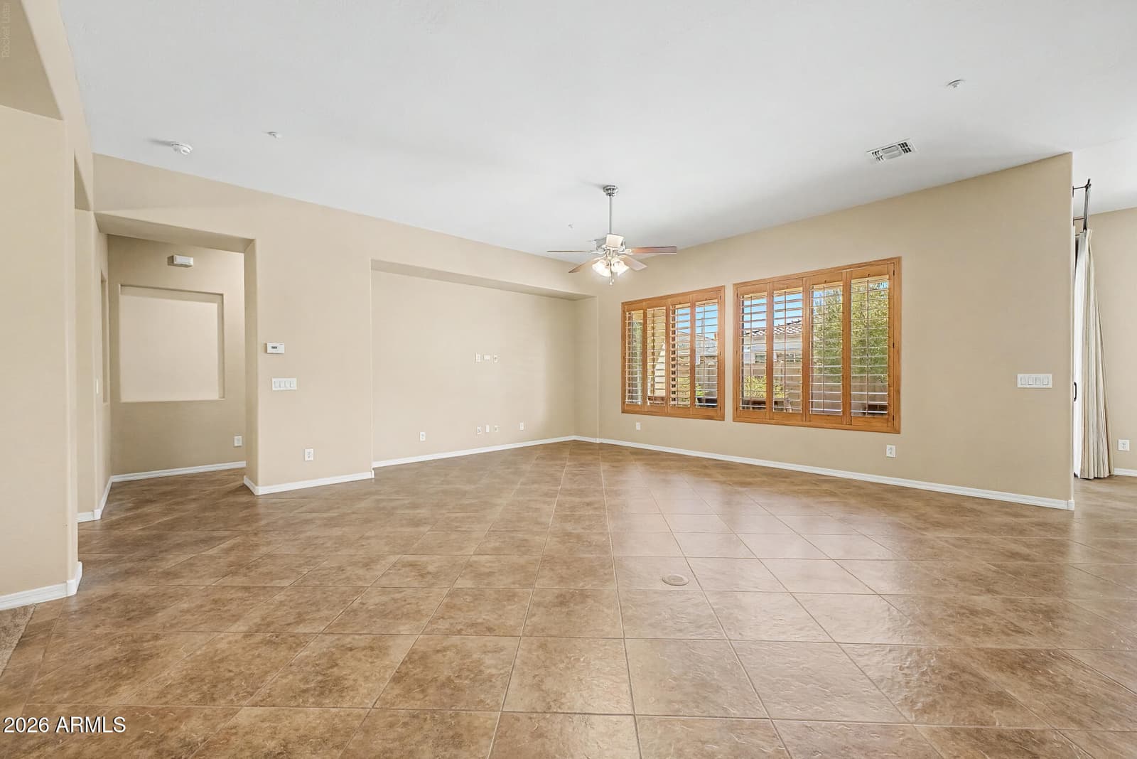 6587 S Martingale Road, Gilbert, AZ 85298 — photo 8 of 57