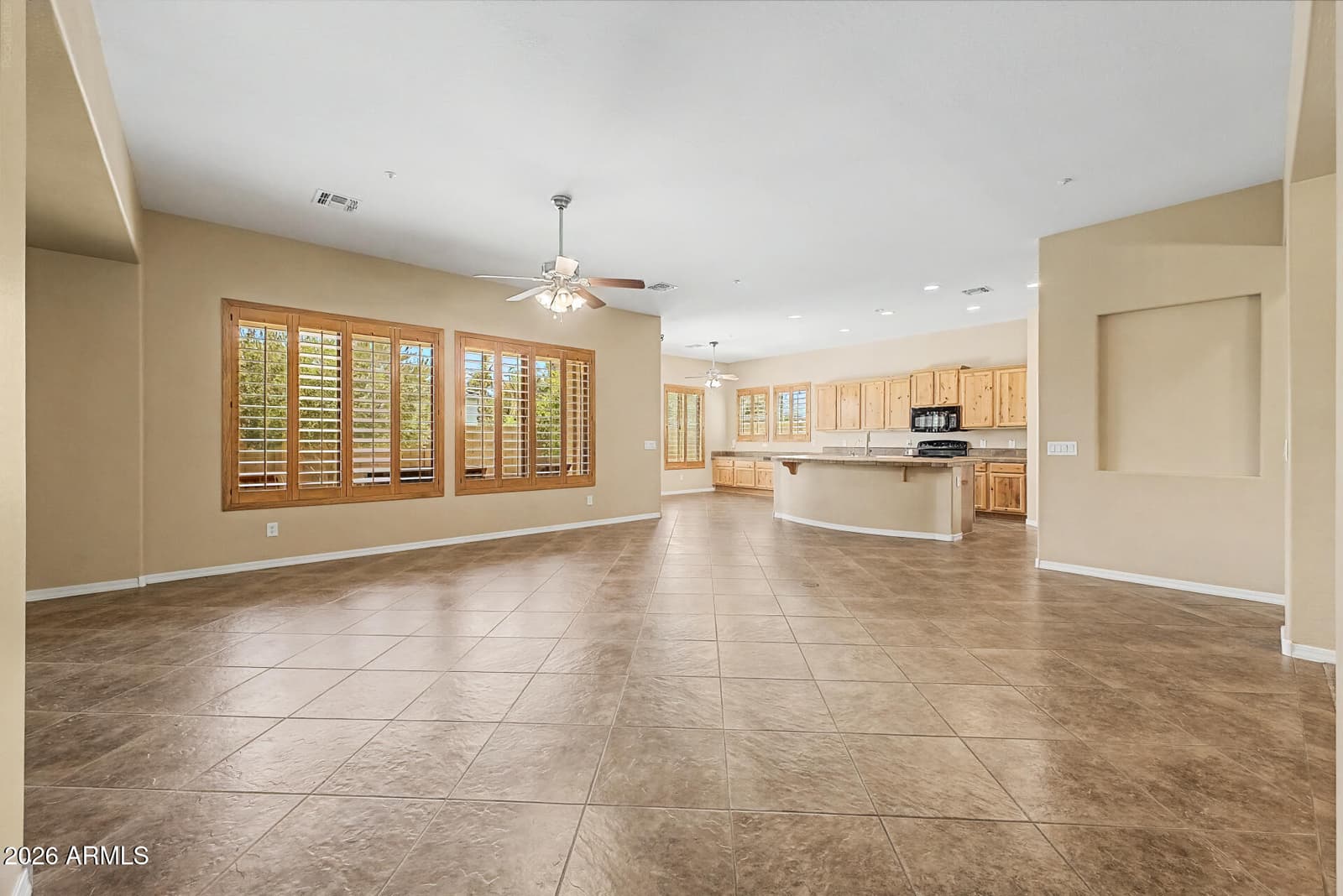 6587 S Martingale Road, Gilbert, AZ 85298 — photo 11 of 57