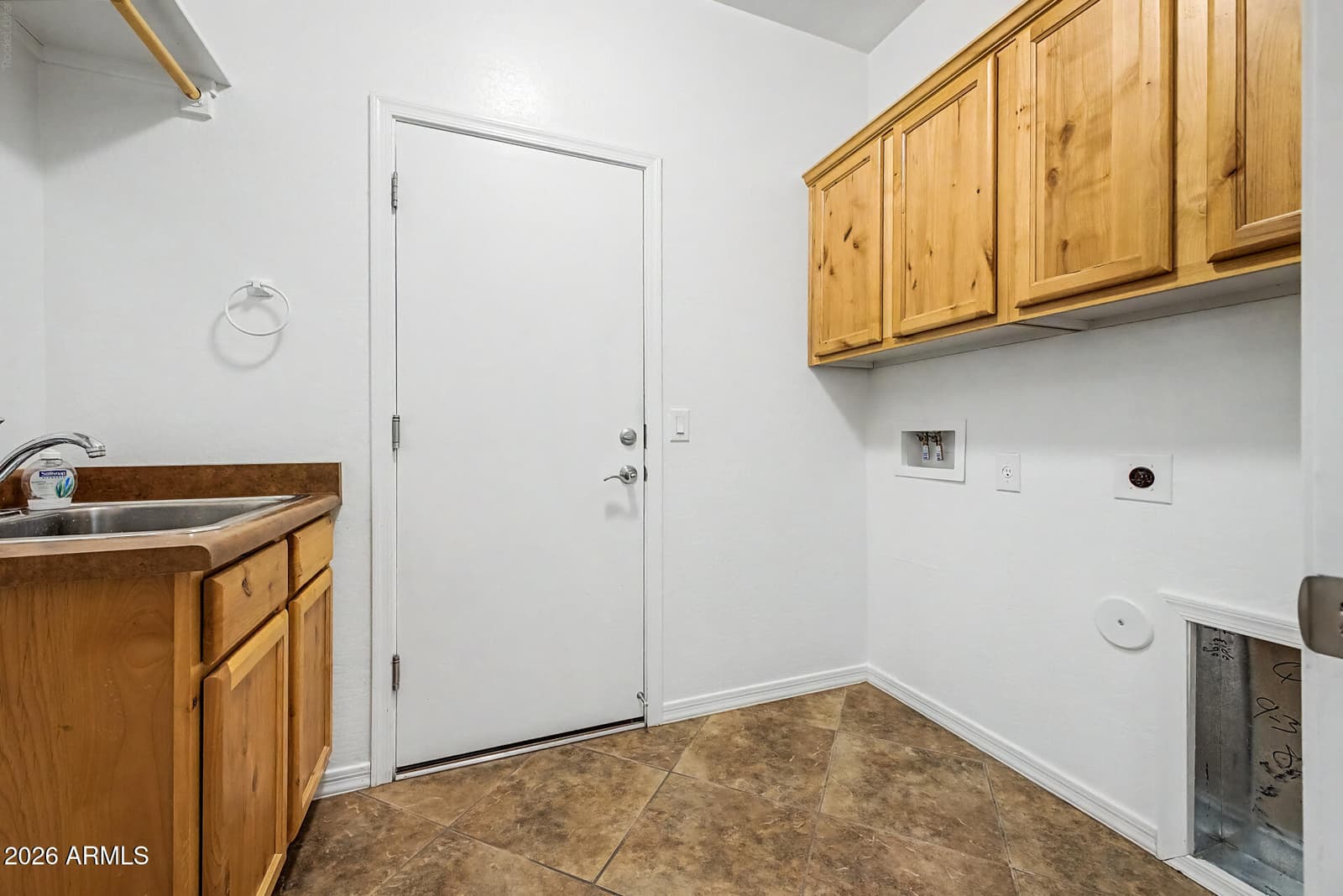 6587 S Martingale Road, Gilbert, AZ 85298 — photo 41 of 57