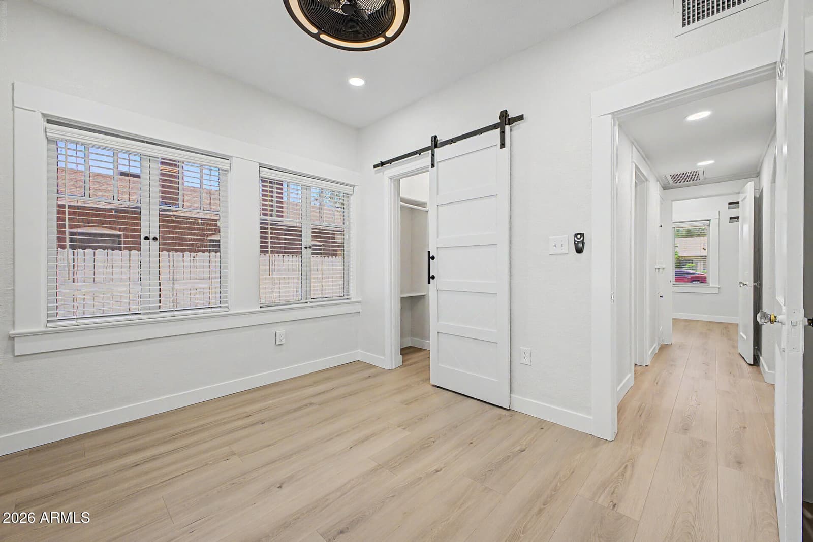 2037 N Mitchell Street, Phoenix, AZ 85006 — photo 15 of 51