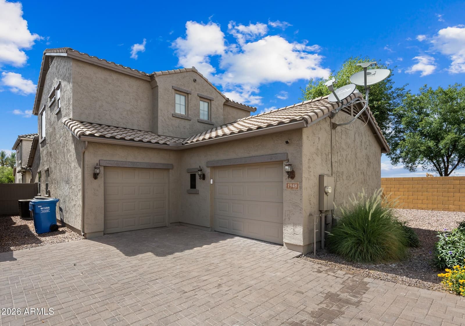 1948 W Davis Road, Phoenix, AZ 85023 — photo 1 of 51