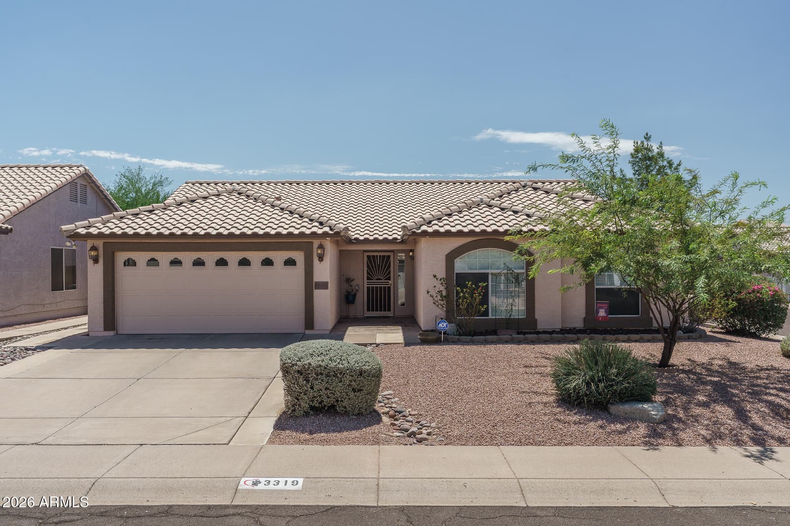 3319 E Rosemonte Drive, Phoenix, AZ 85050 — photo 1 of 34