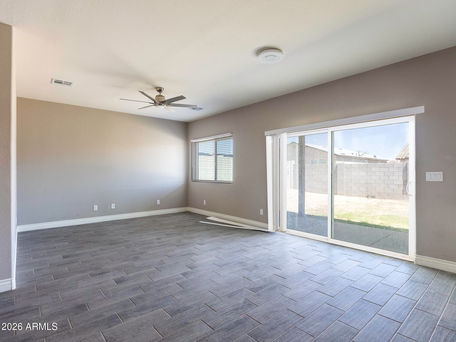 14613 S Vera Cruz Road, Arizona City, AZ 85123 — photo 8 of 33