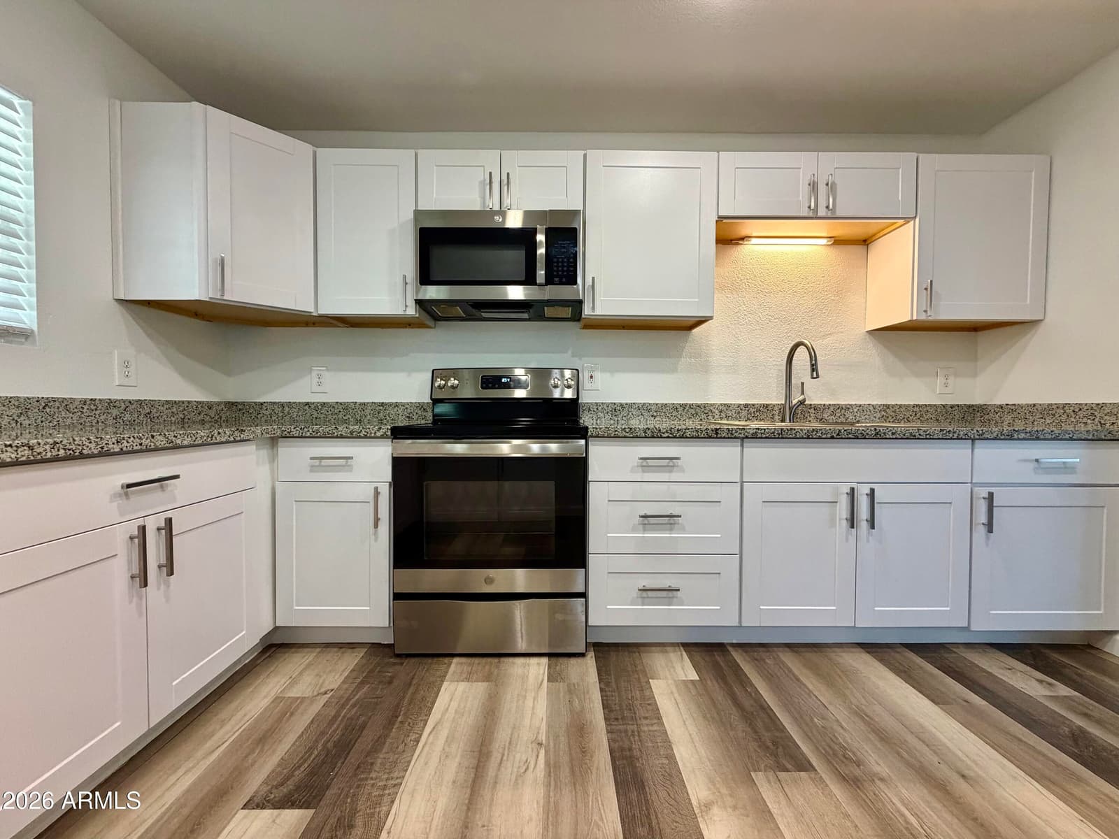 3108 W Rose Lane, Phoenix, AZ 85017 — photo 10 of 36