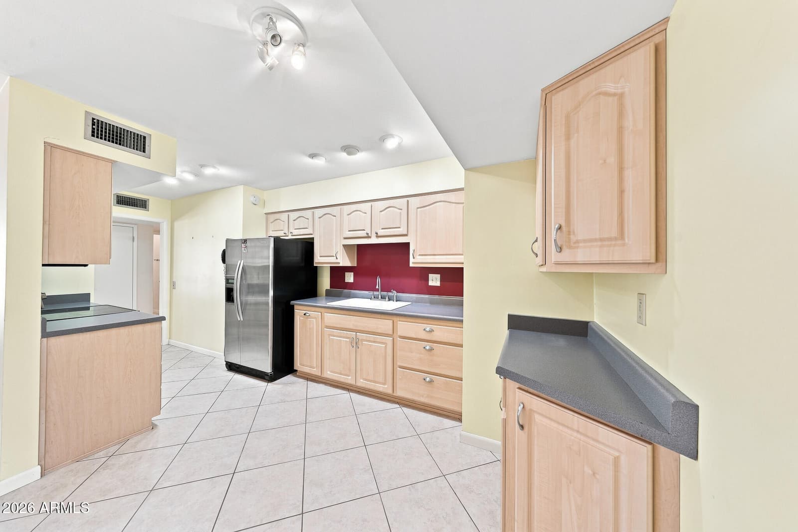 9607 W Willowbrook Drive, Sun City, AZ 85373 — photo 12 of 38