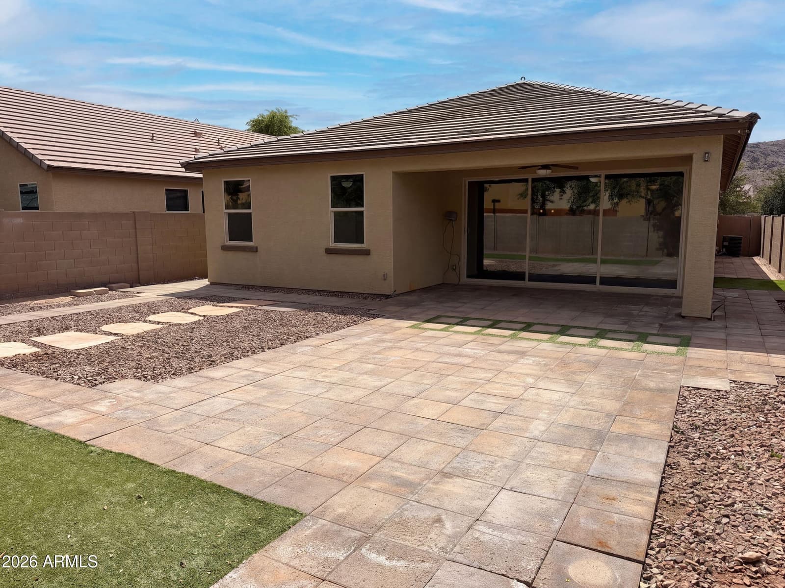2518 E Fawn Drive, Phoenix, AZ 85042 — photo 9 of 30