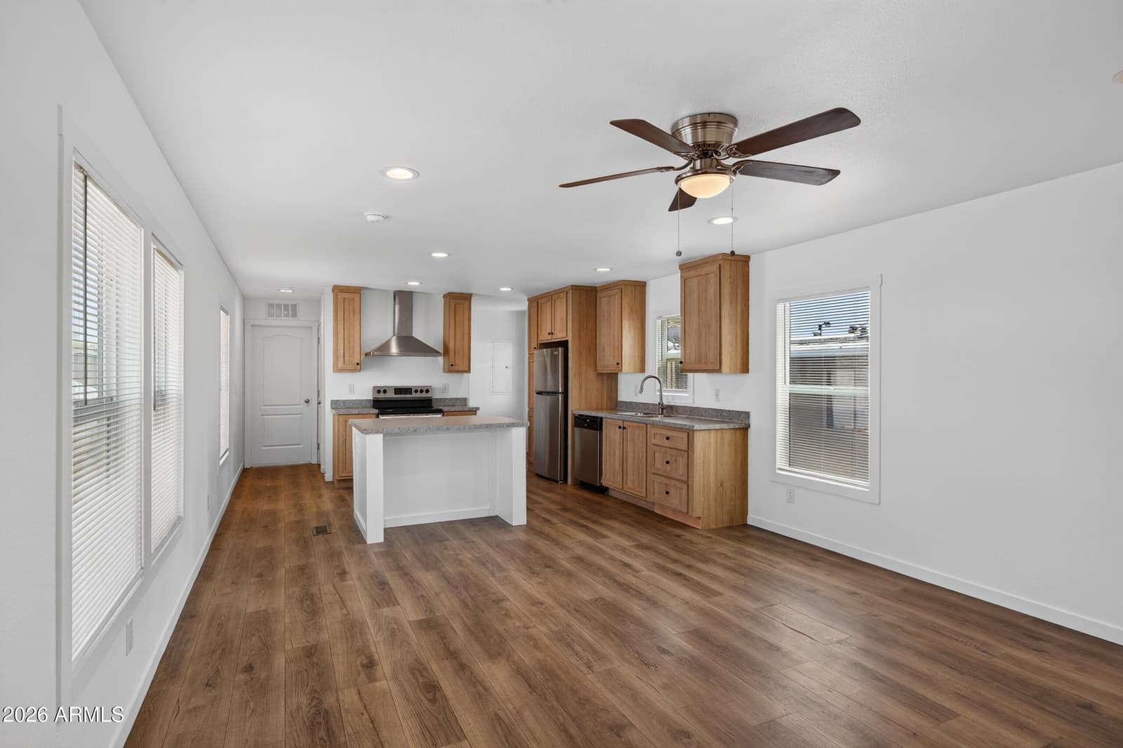 1325 W Silverlake Road 77, Tucson, AZ 85713 — photo 4 of 33
