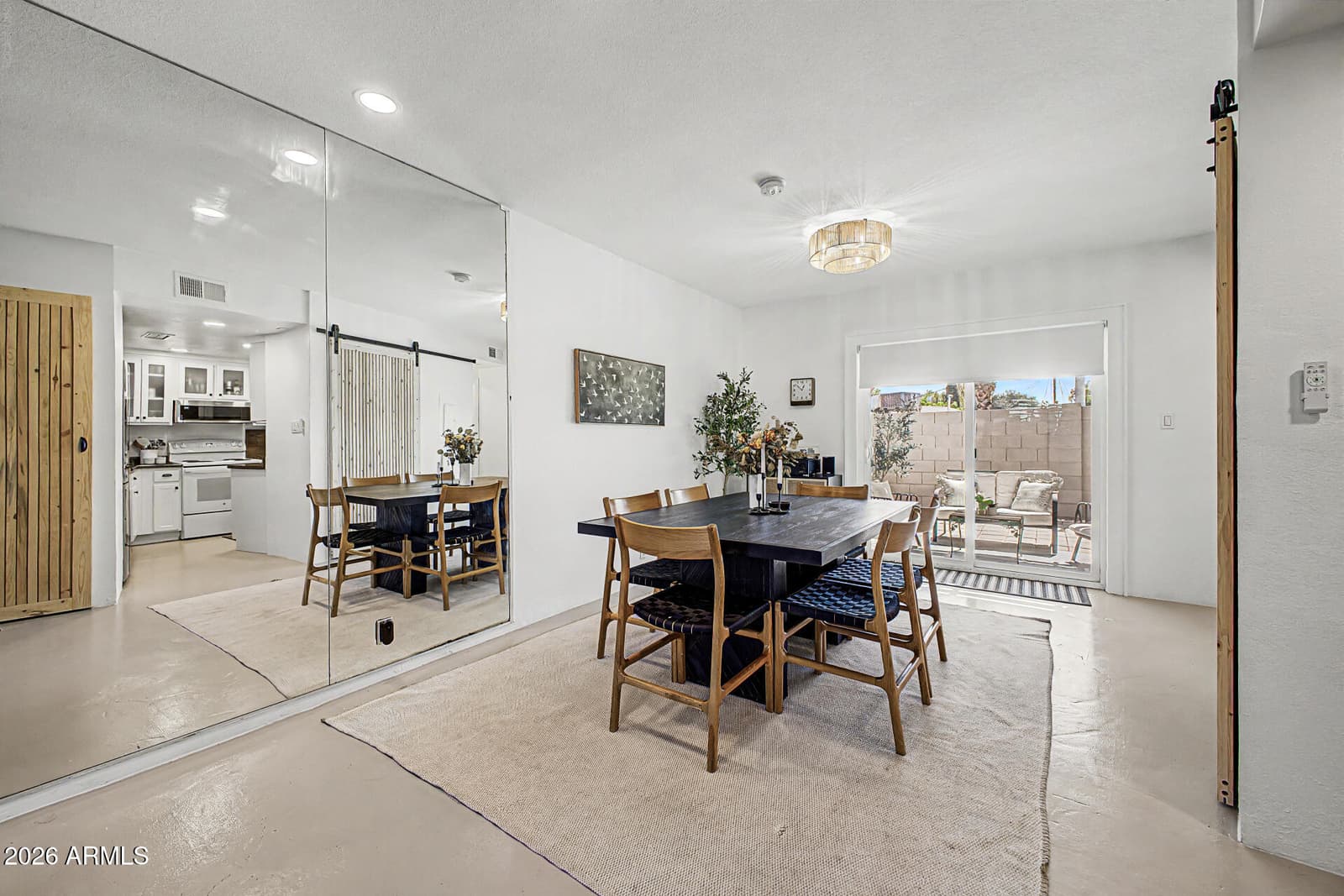 385 W Pierson Street E6, Phoenix, AZ 85013 — photo 5 of 24