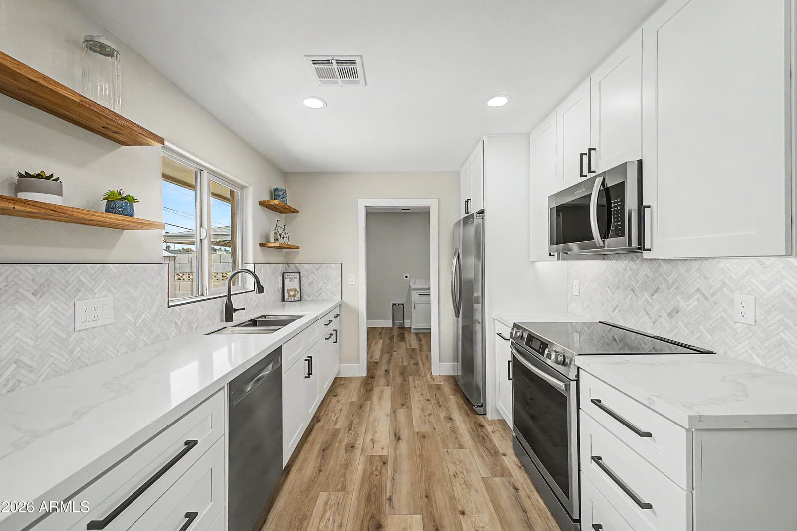 922 E Loyola Drive, Tempe, AZ 85282 — photo 15 of 41
