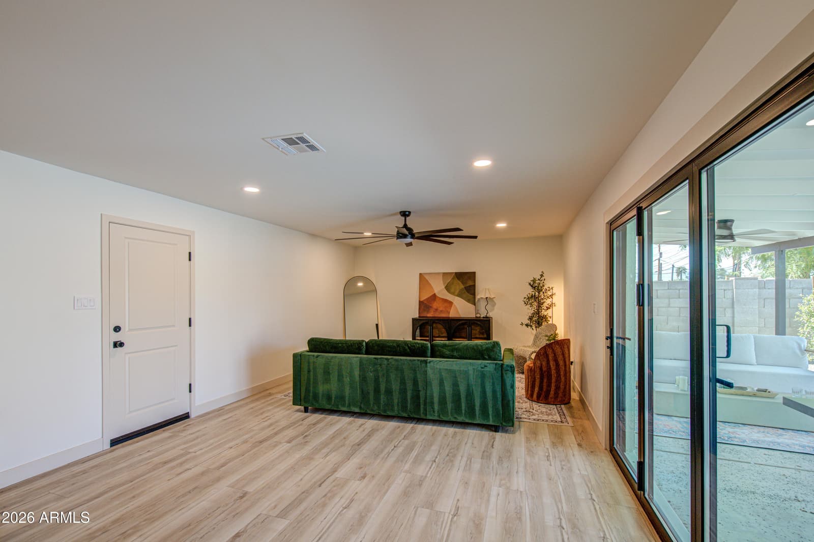 218 E Cairo Drive, Tempe, AZ 85282 — photo 14 of 46