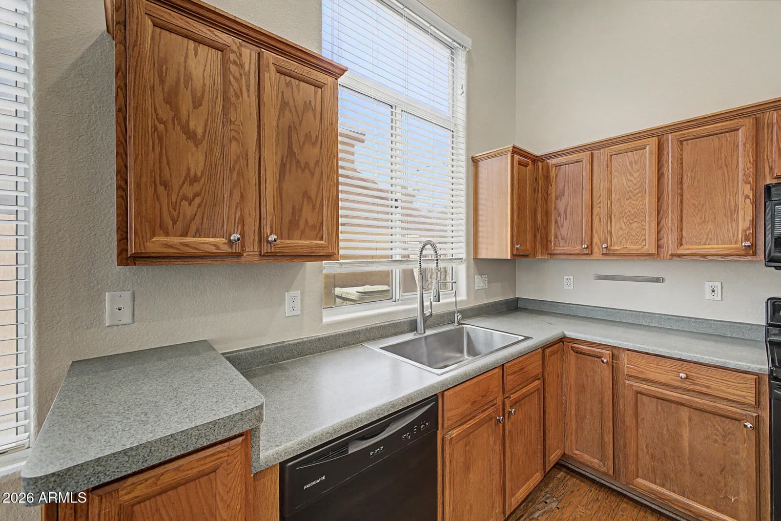 7037 W Pontiac Drive, Glendale, AZ 85308 — photo 11 of 27