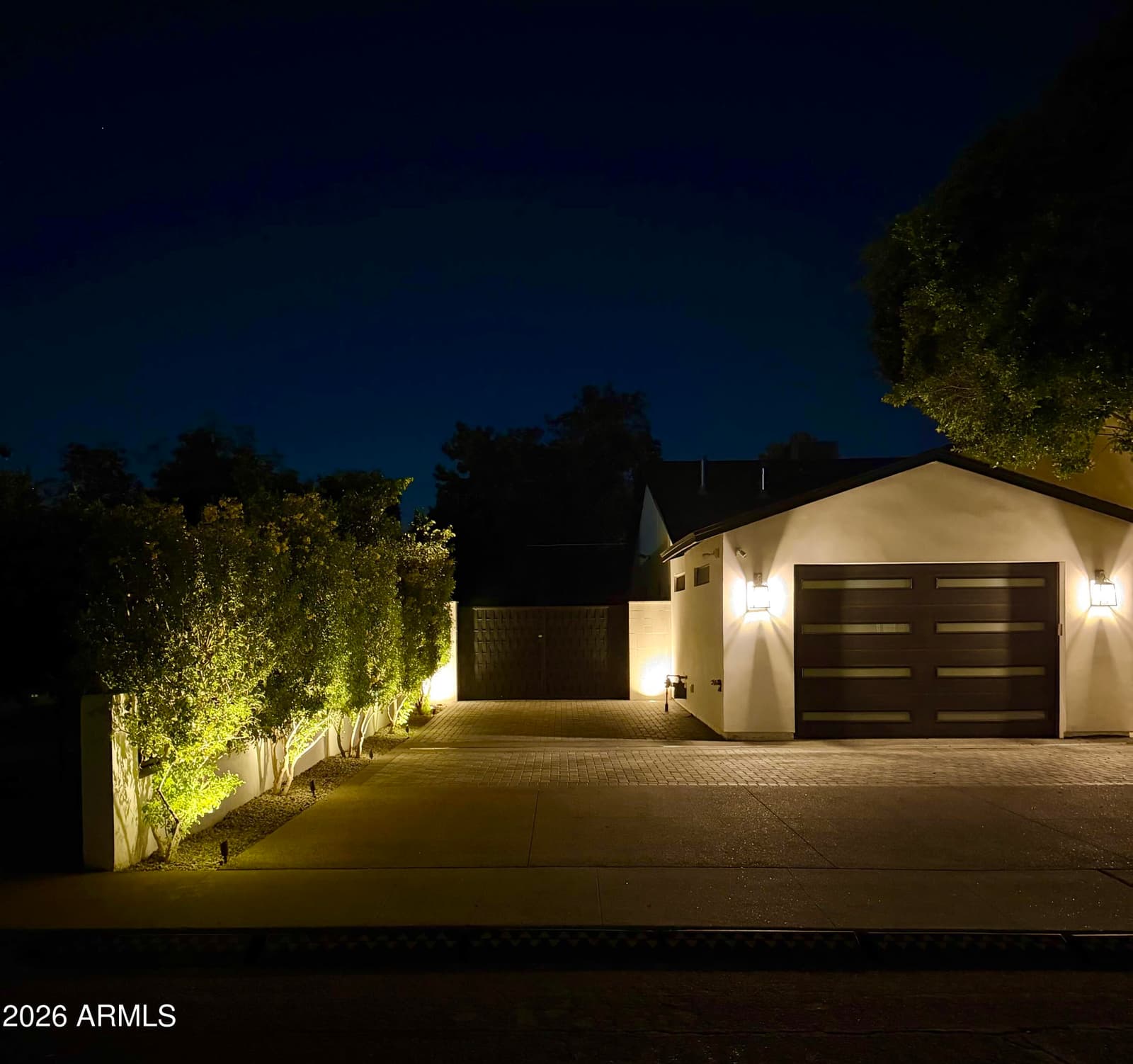 2225 E Amelia Avenue, Phoenix, AZ 85016 — photo 9 of 57