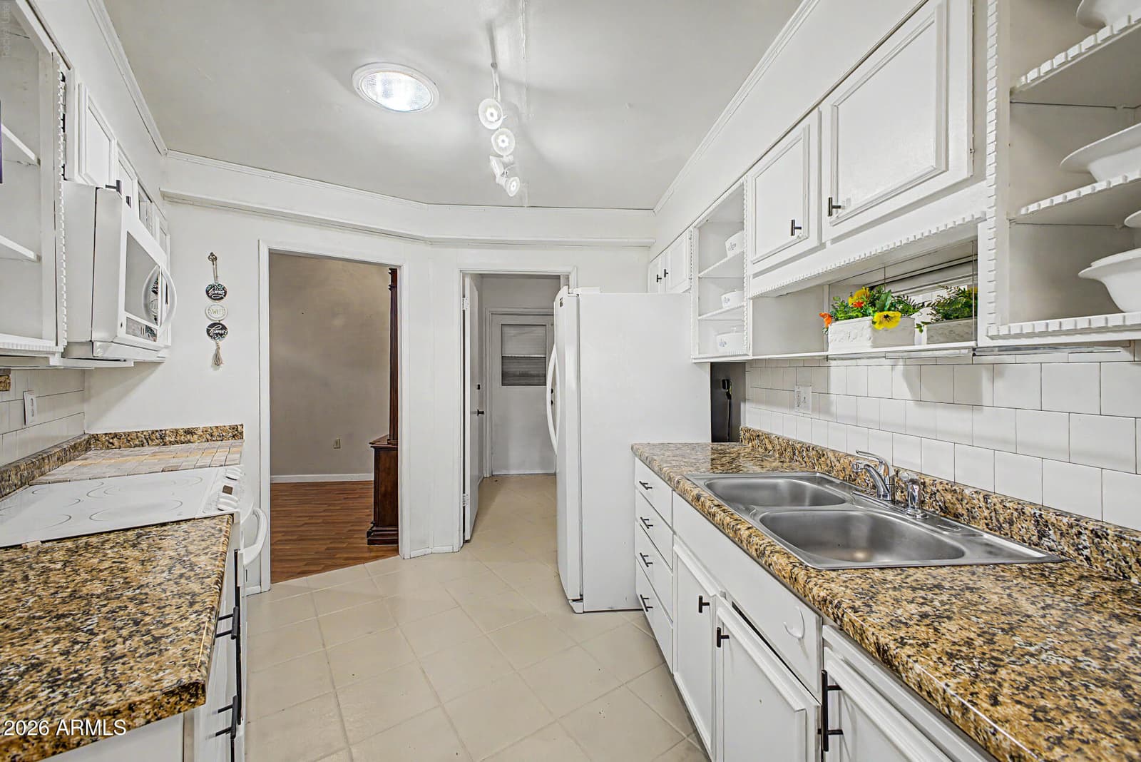 11078 W Coggins Drive, Sun City, AZ 85351 — photo 10 of 25