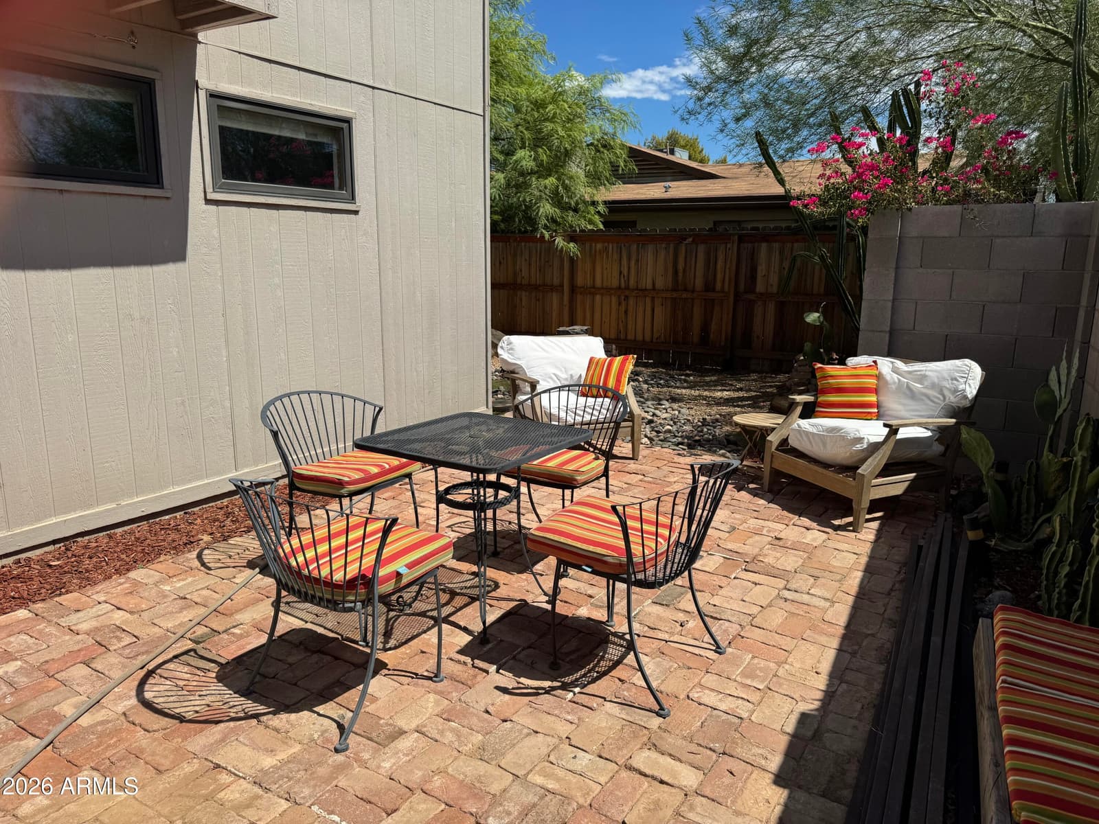 4002 W San Juan Avenue, Phoenix, AZ 85019 — photo 4 of 42