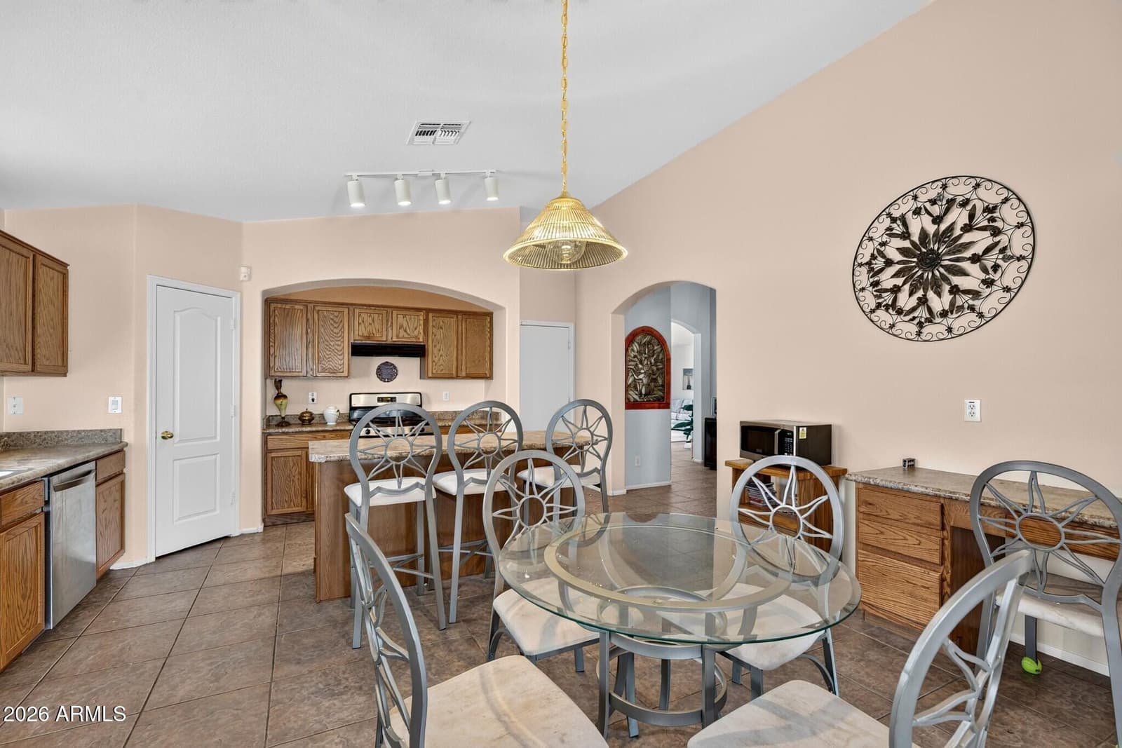 687 E Palomino Way, San Tan Valley, AZ 85143 — photo 18 of 49