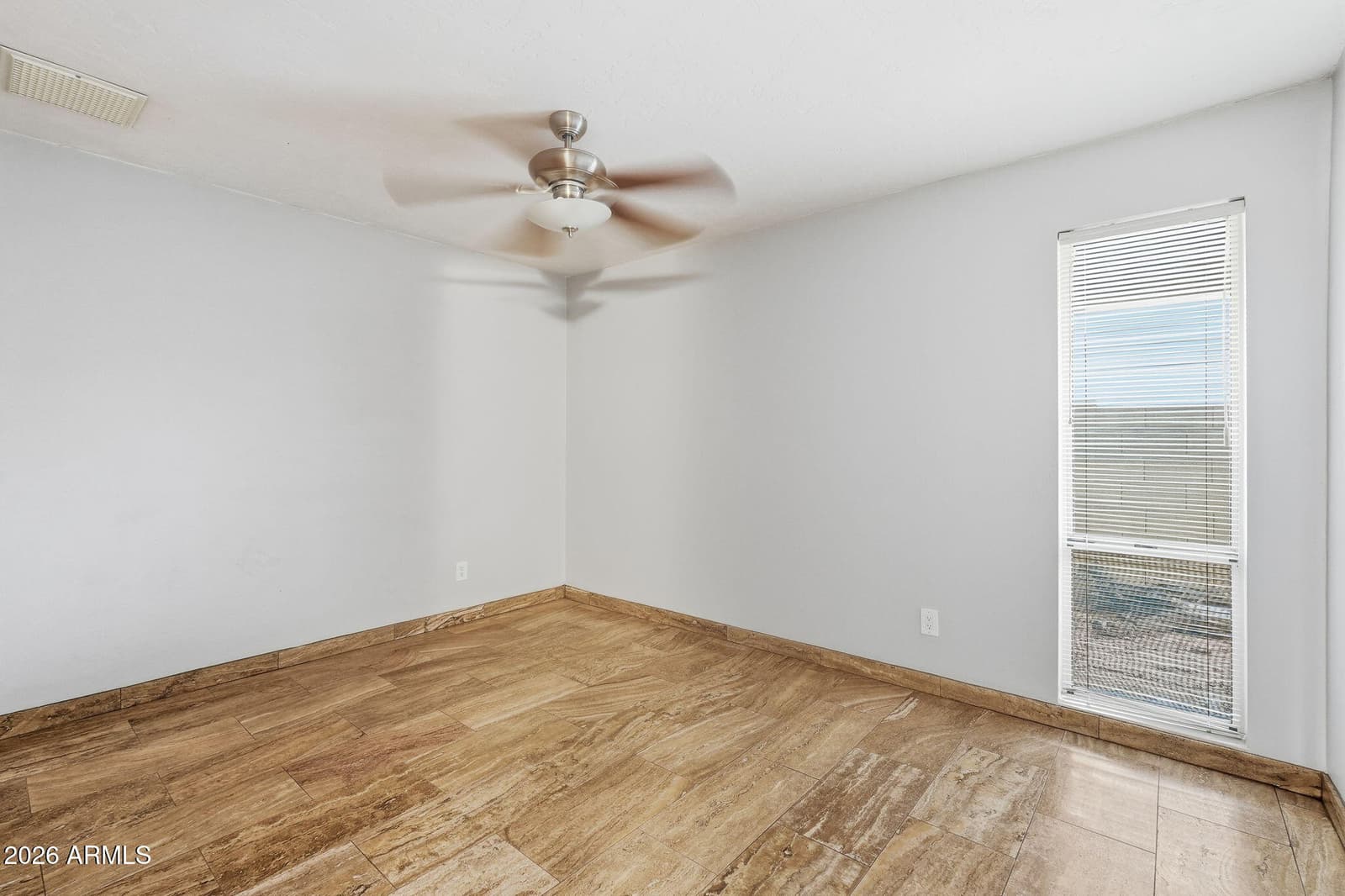 19 E Canterbury Court, Phoenix, AZ 85022 — photo 29 of 40