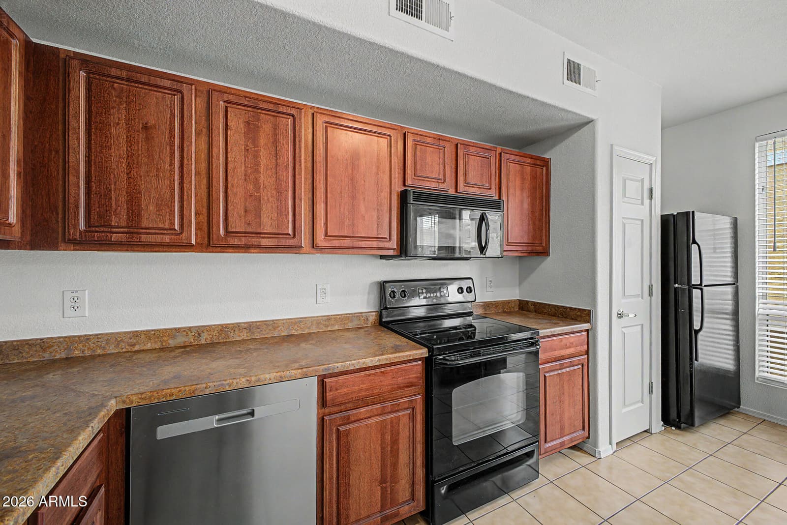 18250 N Cave Creek Road N 144, Phoenix, AZ 85032 — photo 8 of 26