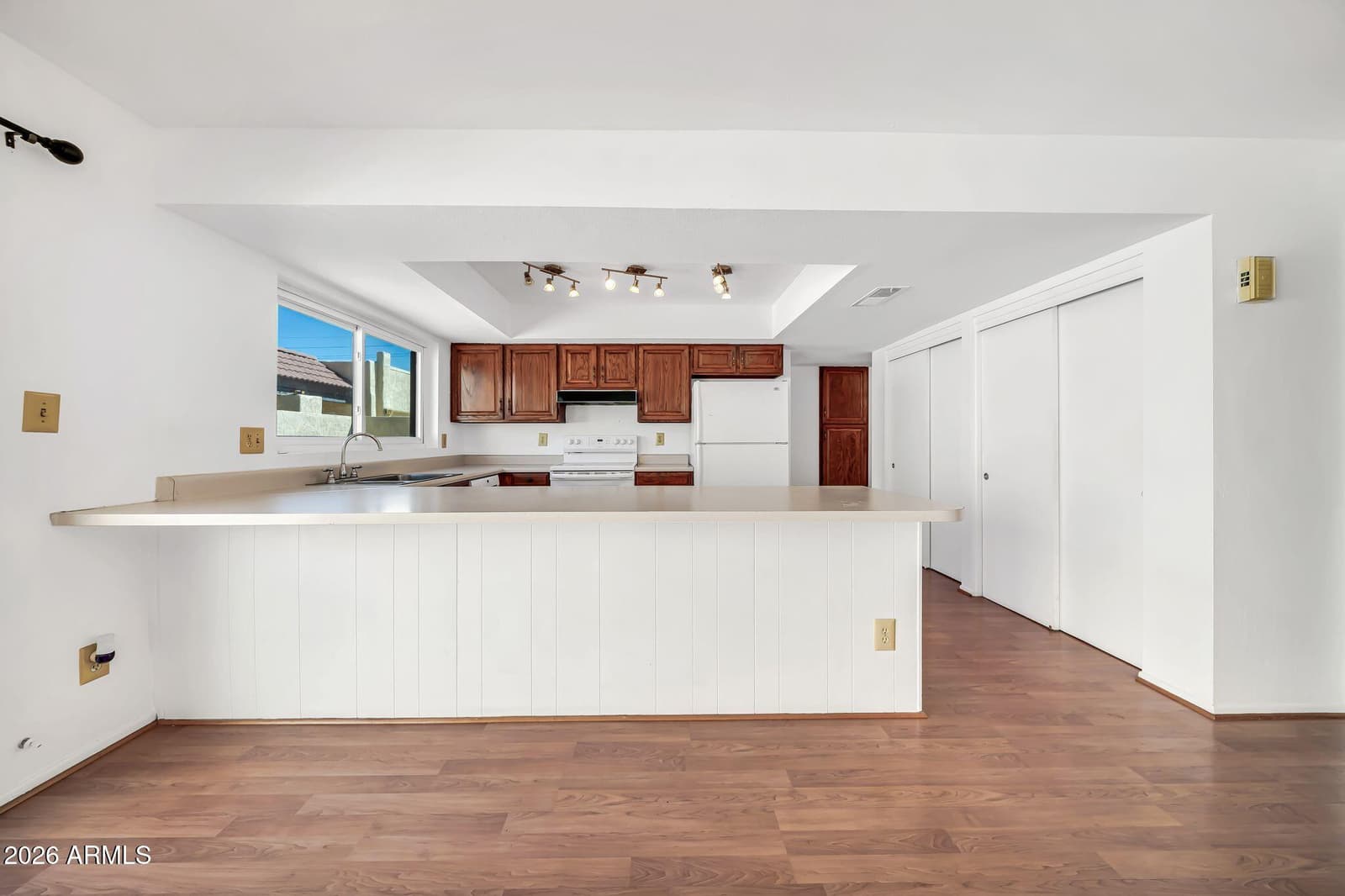 6209 N 22nd Drive, Phoenix, AZ 85015 — photo 9 of 32