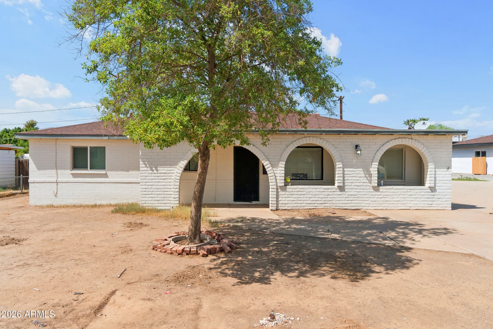 5624 N 30th Drive, Phoenix, AZ 85017 — photo 1 of 18