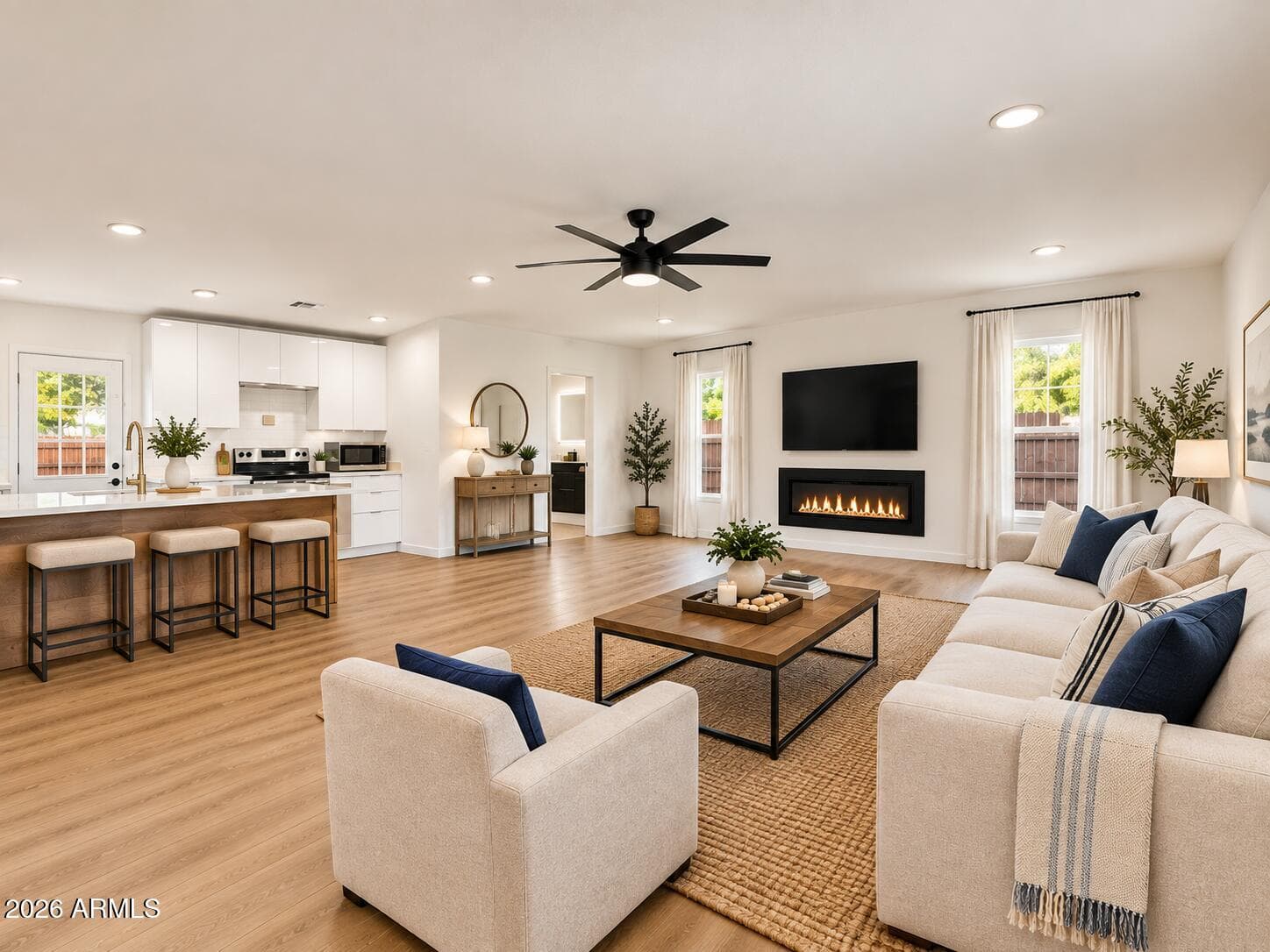 2201 N 29th Place, Phoenix, AZ 85008 — photo 4 of 37