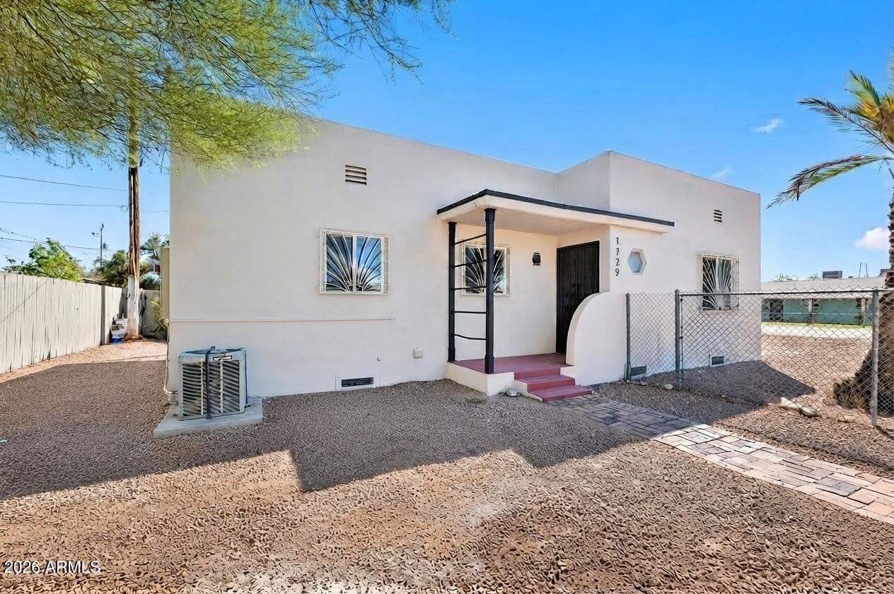 1729 E Moreland Street, Phoenix, AZ 85006 — photo 1 of 24