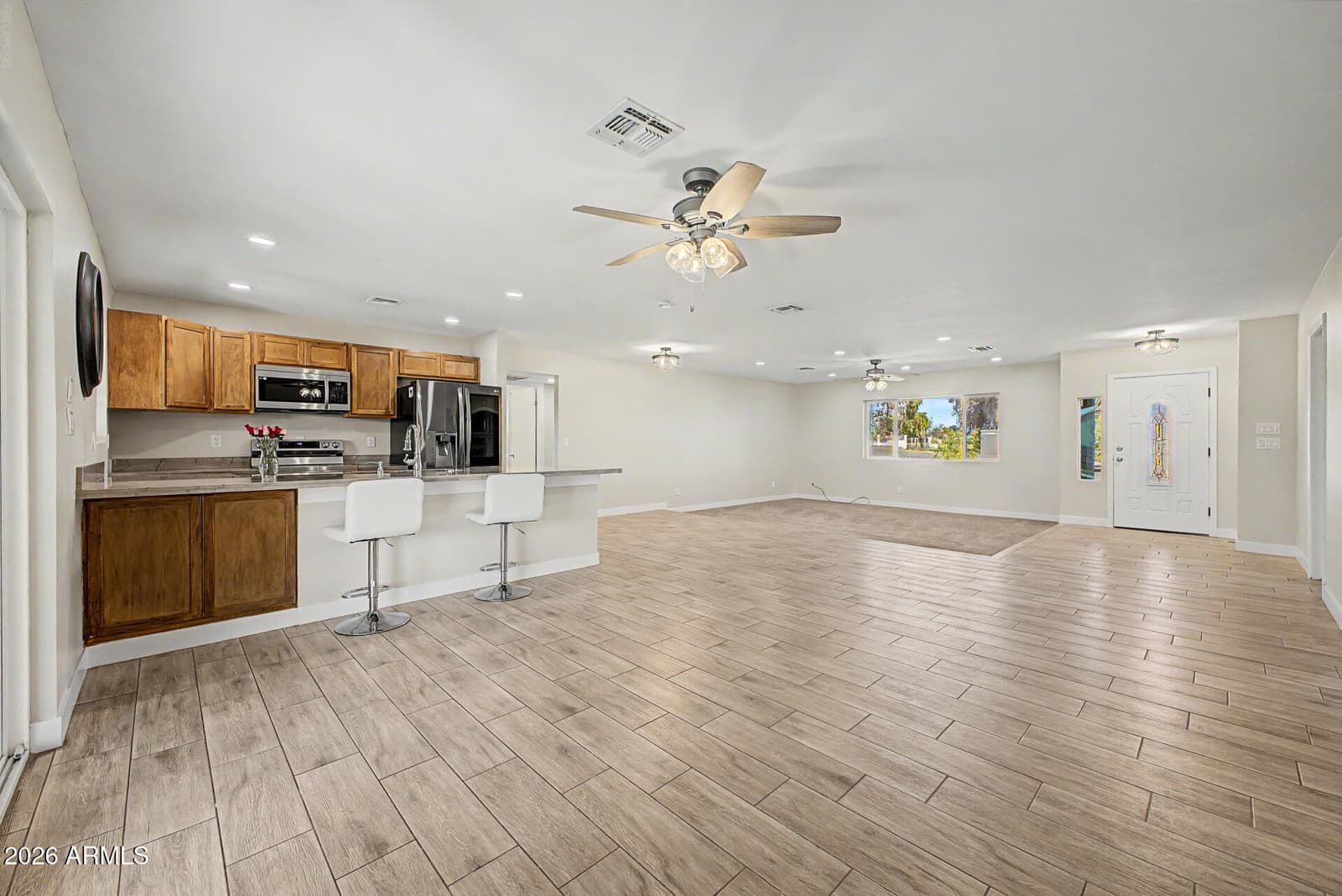 4650 N 103rd Avenue, Phoenix, AZ 85037 — photo 9 of 46