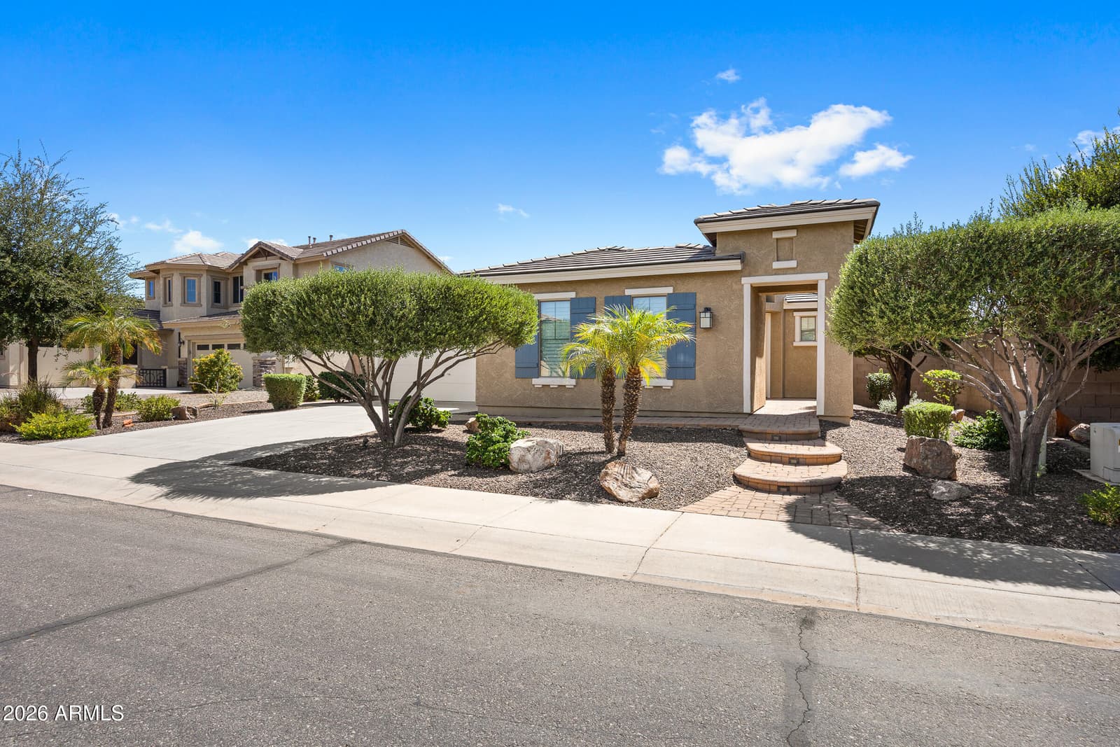 957 E Rojo Way, Gilbert, AZ 85297 — photo 1 of 91