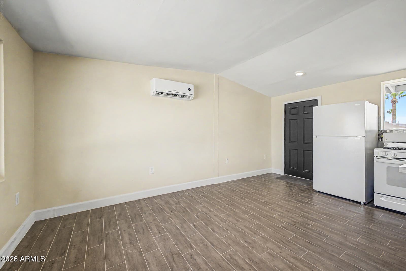 1535 E Christy Drive, Phoenix, AZ 85020 — photo 5 of 20