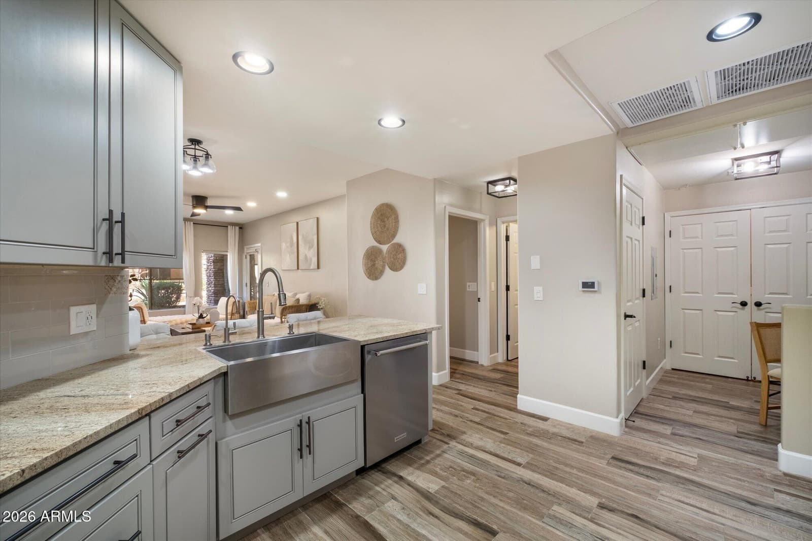 5350 E Deer Valley Drive 1250, Phoenix, AZ 85054 — photo 8 of 50