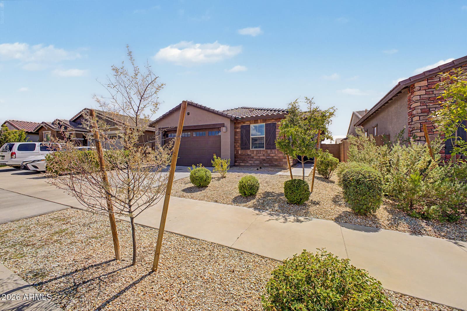 2979 E Yuma Avenue, Apache Junction, AZ 85119 — photo 5 of 36