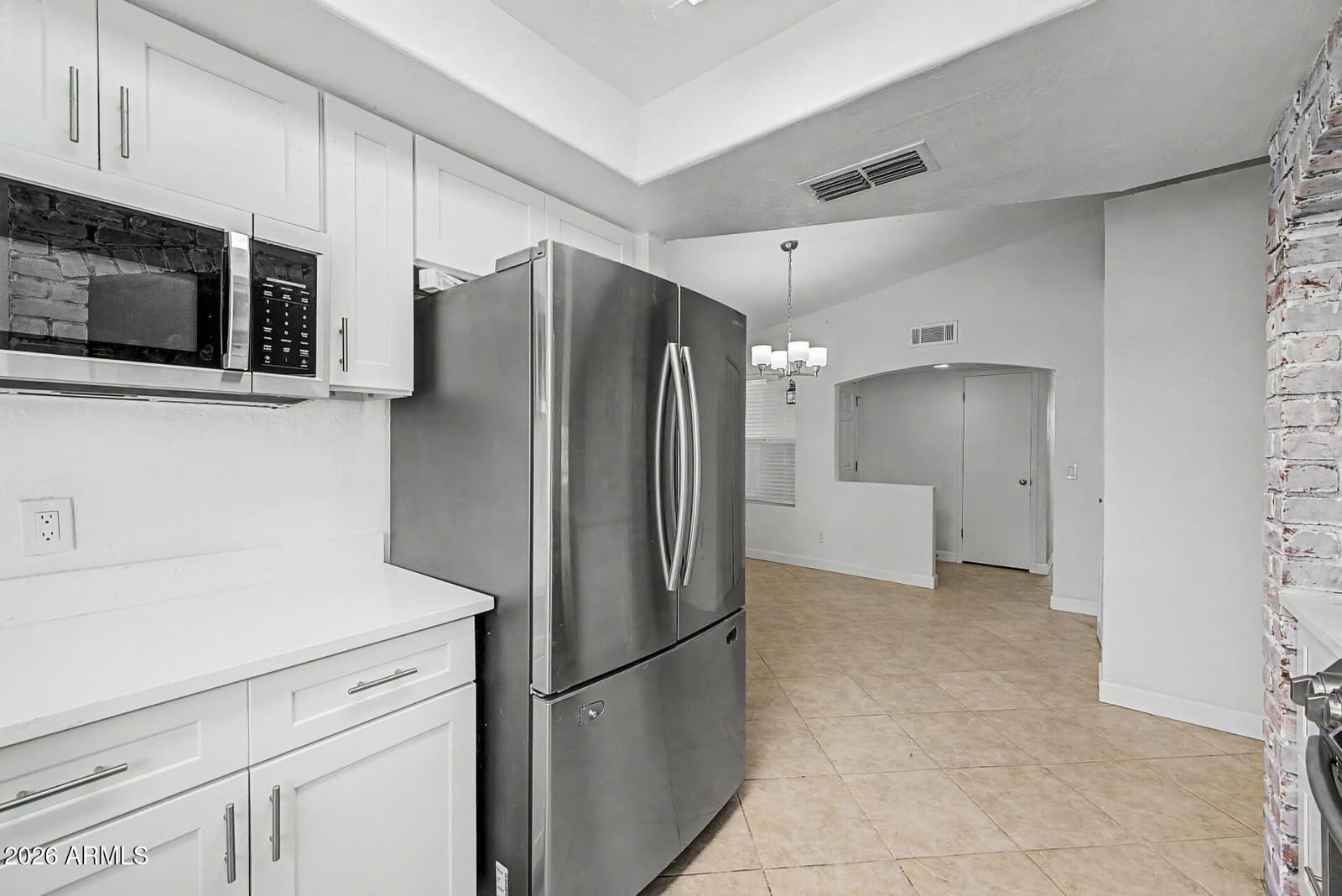 18431 N 3rd Avenue, Phoenix, AZ 85023 — photo 10 of 28