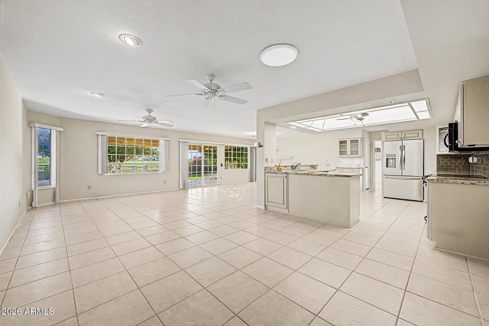 9507 W Country Club Drive, Sun City, AZ 85373 — photo 3 of 49