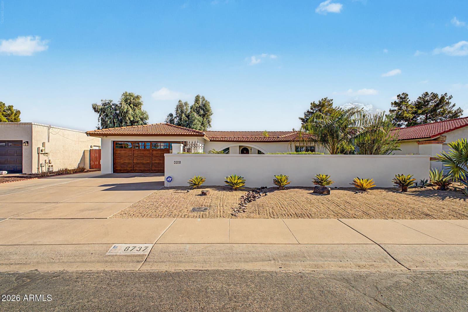 8737 E Via De La Gente, Scottsdale, AZ 85258 — photo 3 of 50