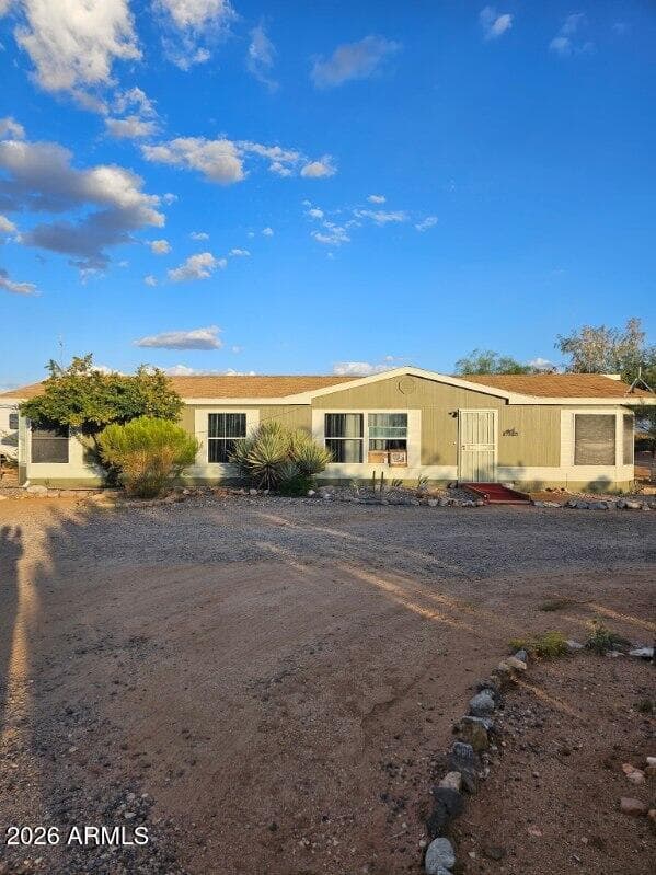 27485 S Clydesdale Avenue, Congress, AZ 85332 — photo 1 of 7